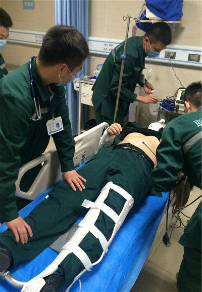 急診科急救演練.jpg