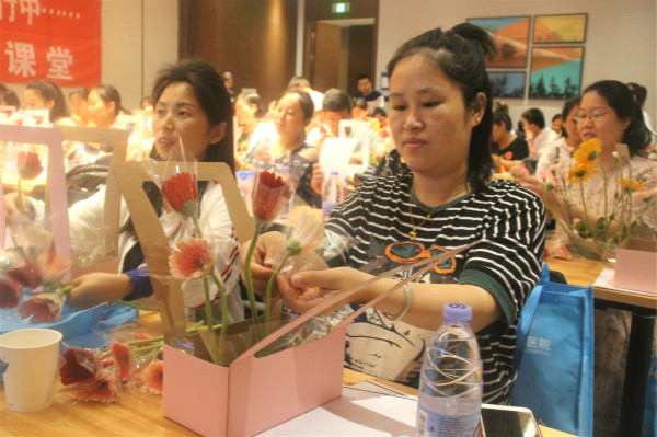 孕婦插花活動(dòng)2_meitu_2.jpg