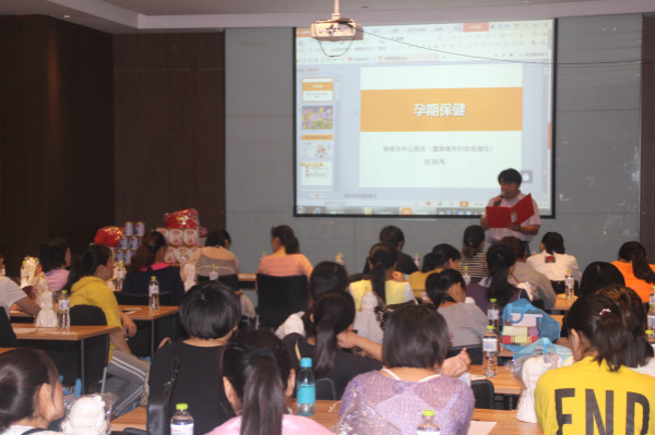 我院舉辦“童心斑斕 繪出中秋情孕”大型活動1_meitu_1.jpg