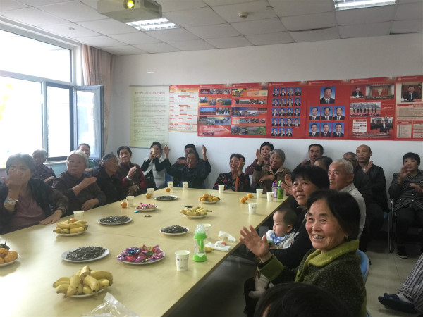 情暖重陽(yáng) 愛(ài)在病房3_meitu_3.jpg